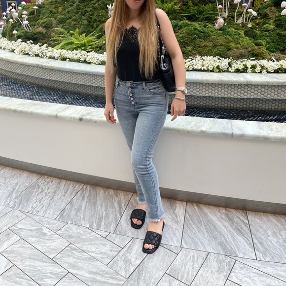 Jeans - Picture 5 of 6